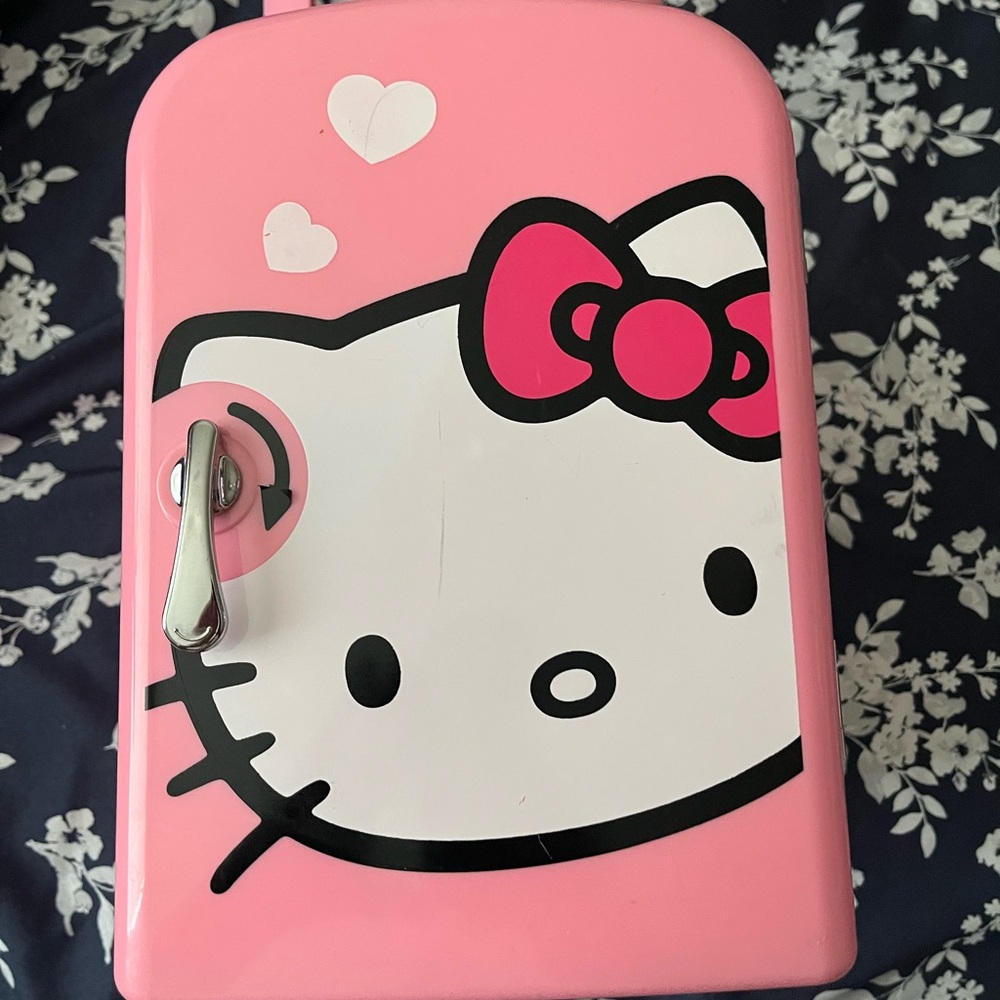 Hello Kitty Pink Mini Fridge